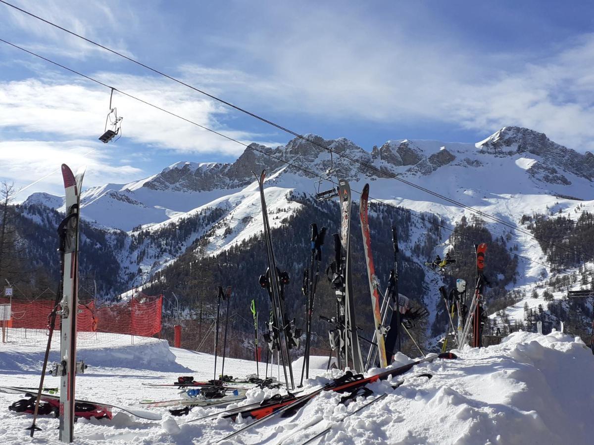Skis Aux Pieds Dans Un Appartement Cosy Au Coeur Du Queyras Molines-en-Queyras Eksteriør bilde